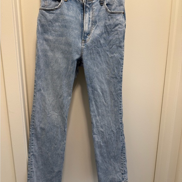 Abercrombie & Fitch Ultra High Rise Ankle Straight Jeans - Picture 2 of 3